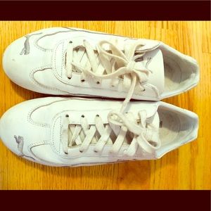 Puma White Women’s sneakers